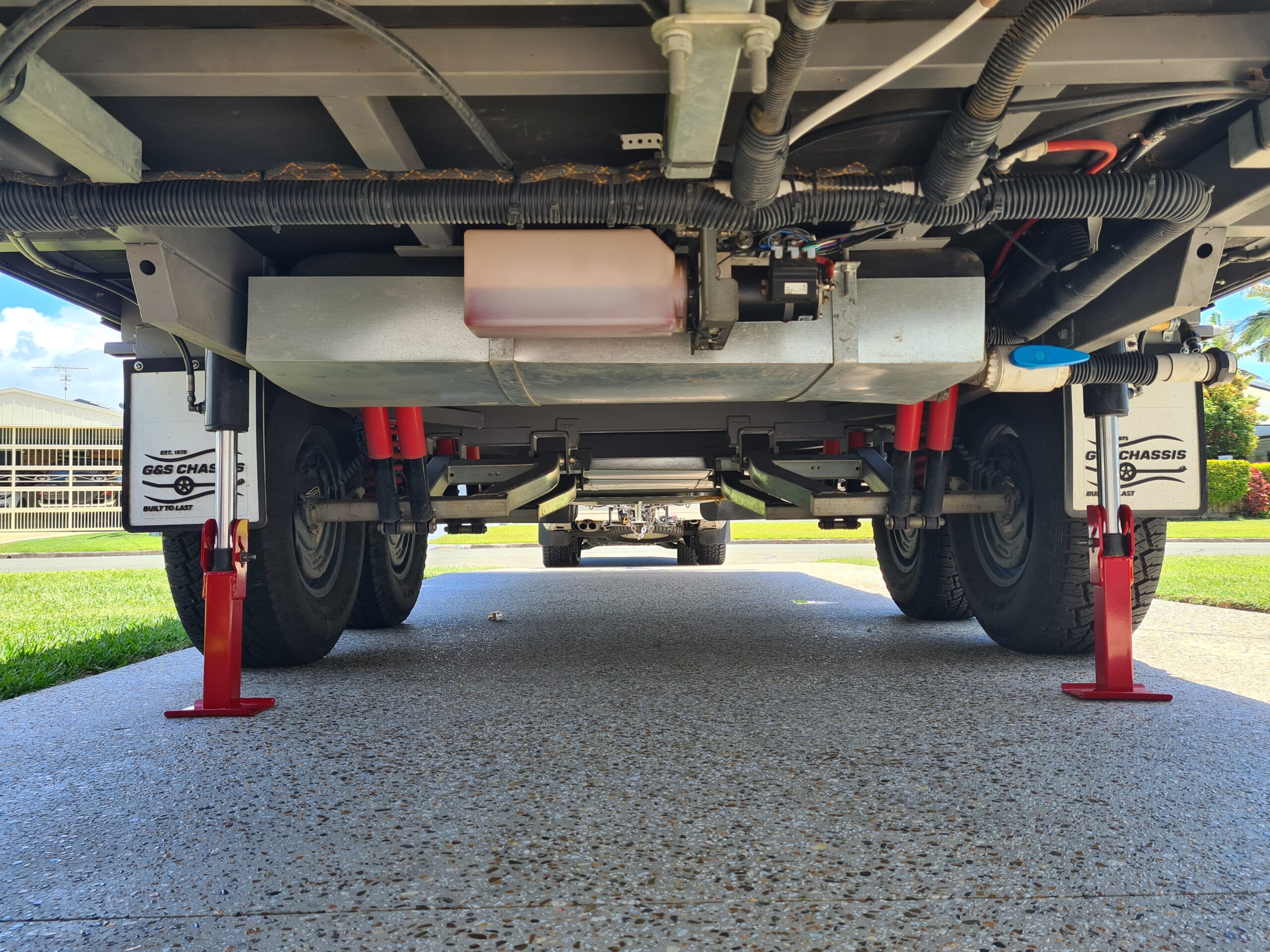 Hydraulic 3 Jack Levelling System - Image 14