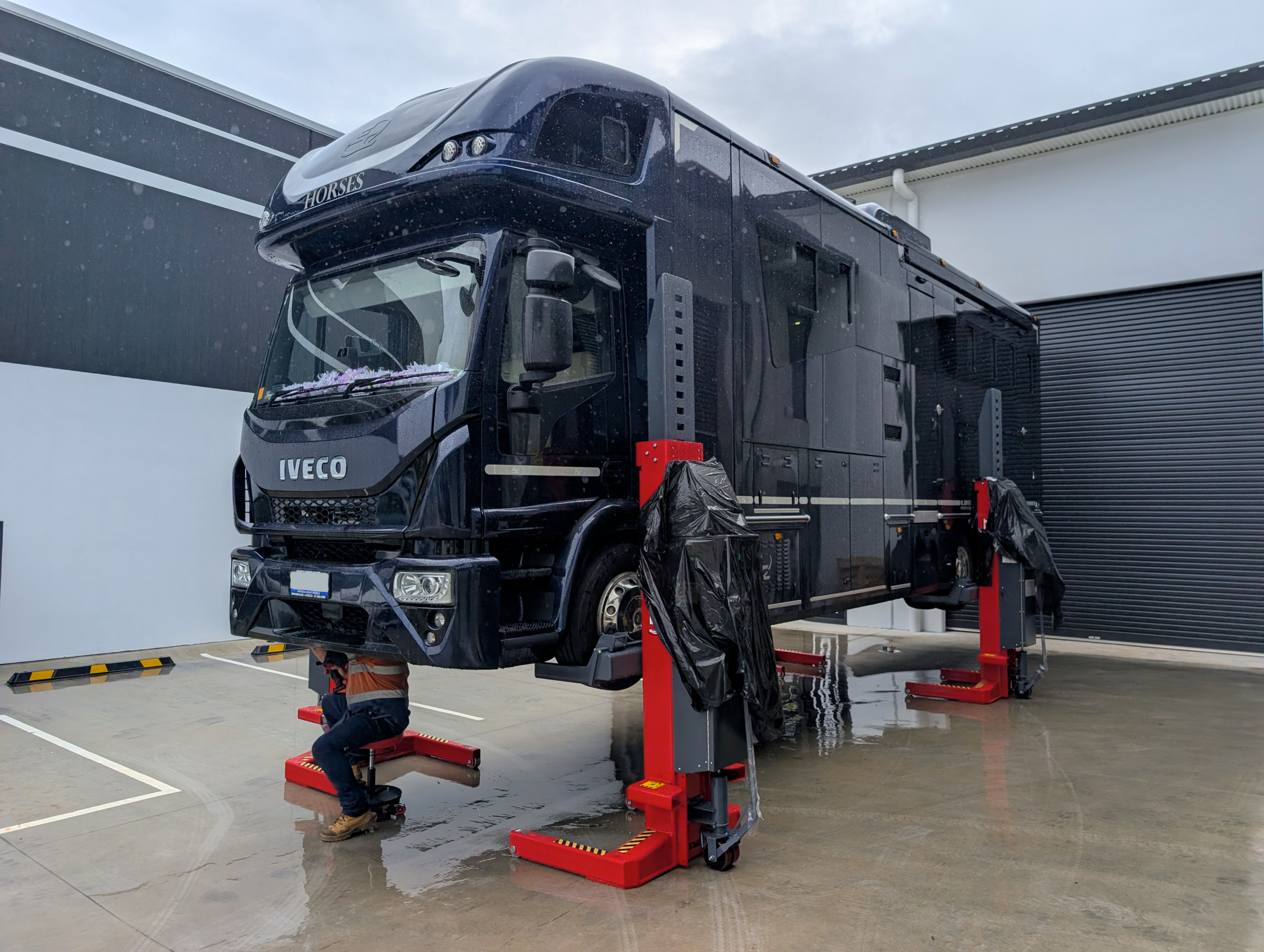 Medium/Heavy Rigid Vehicles - Image 2