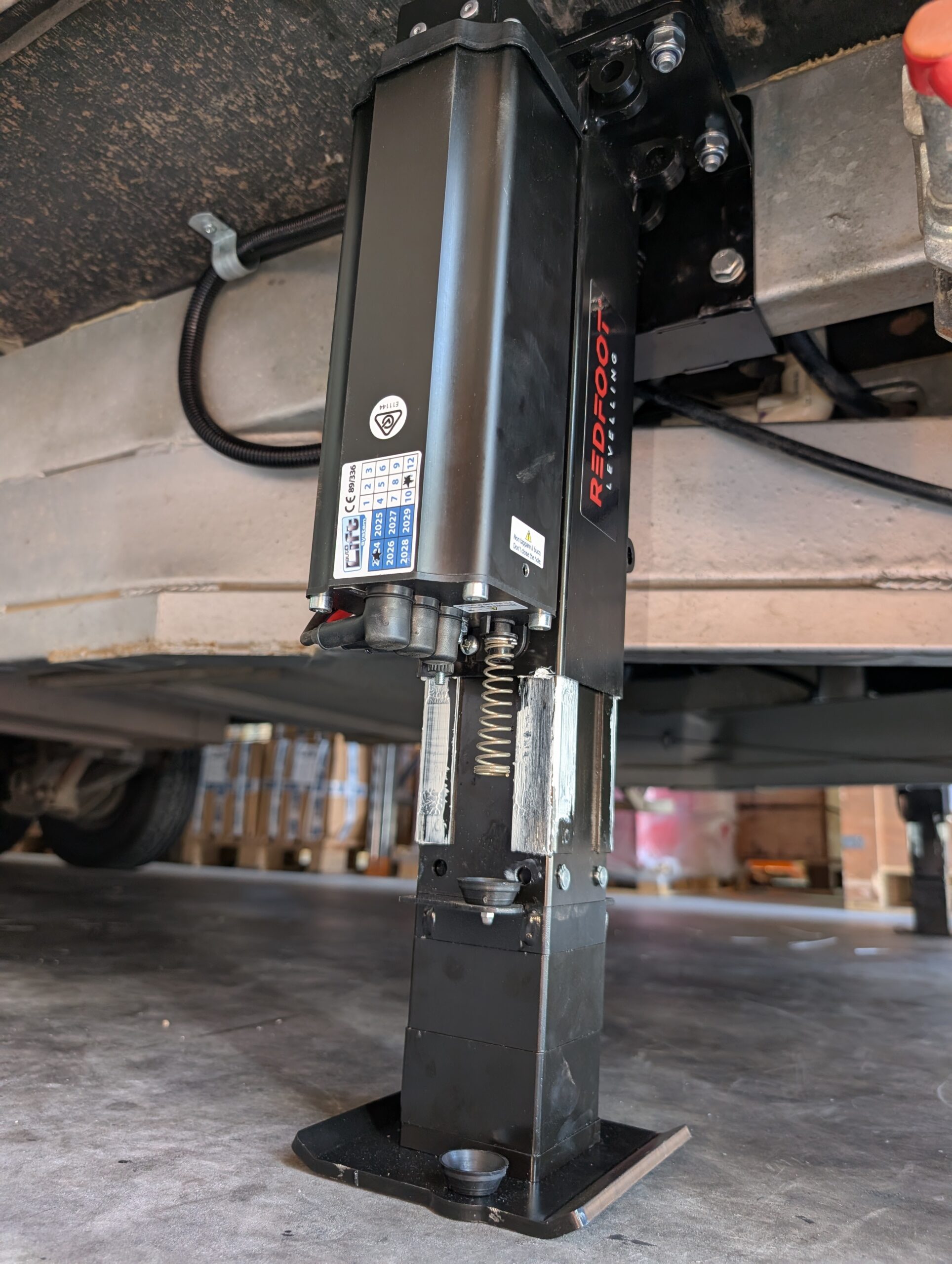 AutoLift Levelling System for Caravans - Image 15