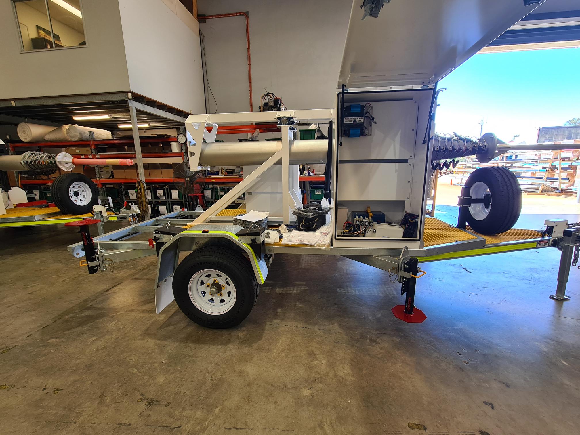 Custom Small Trailer Levelling Systems - Image 9